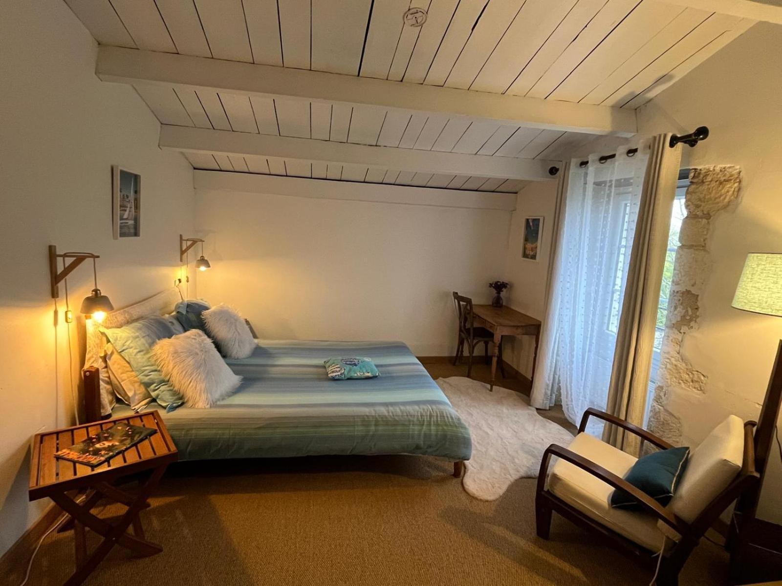 Logis Saint Leonard Bed & Breakfast Dompierre-sur-Mer Ngoại thất bức ảnh